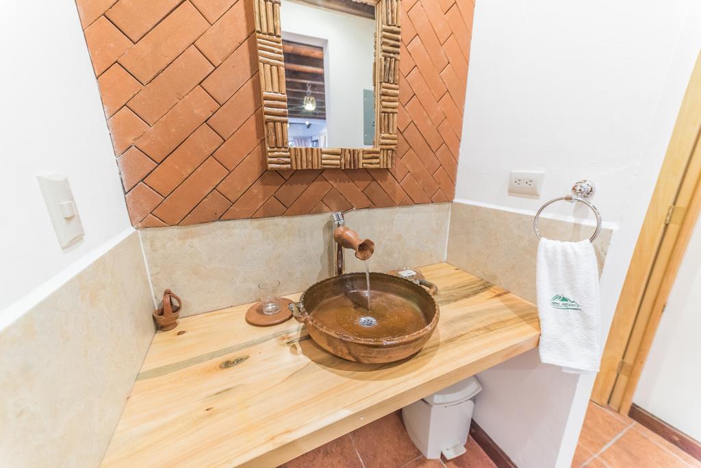 Villas Jucanya Super Higienizadas Panajachel Room photo