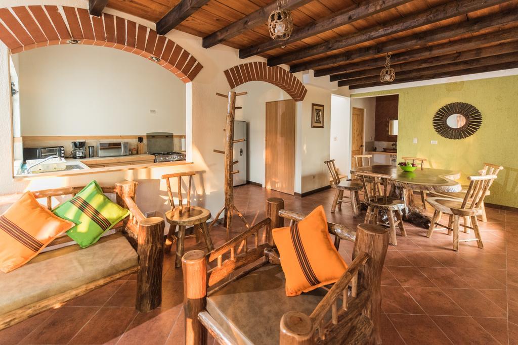 Villas Jucanya Super Higienizadas Panajachel Room photo