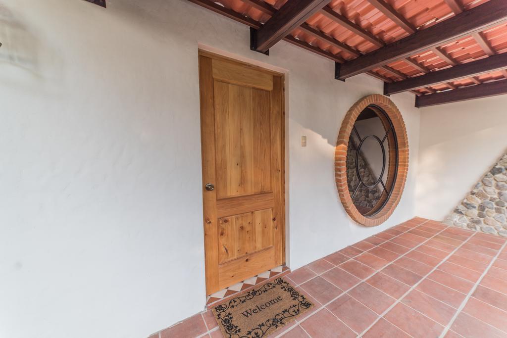 Villas Jucanya Super Higienizadas Panajachel Room photo