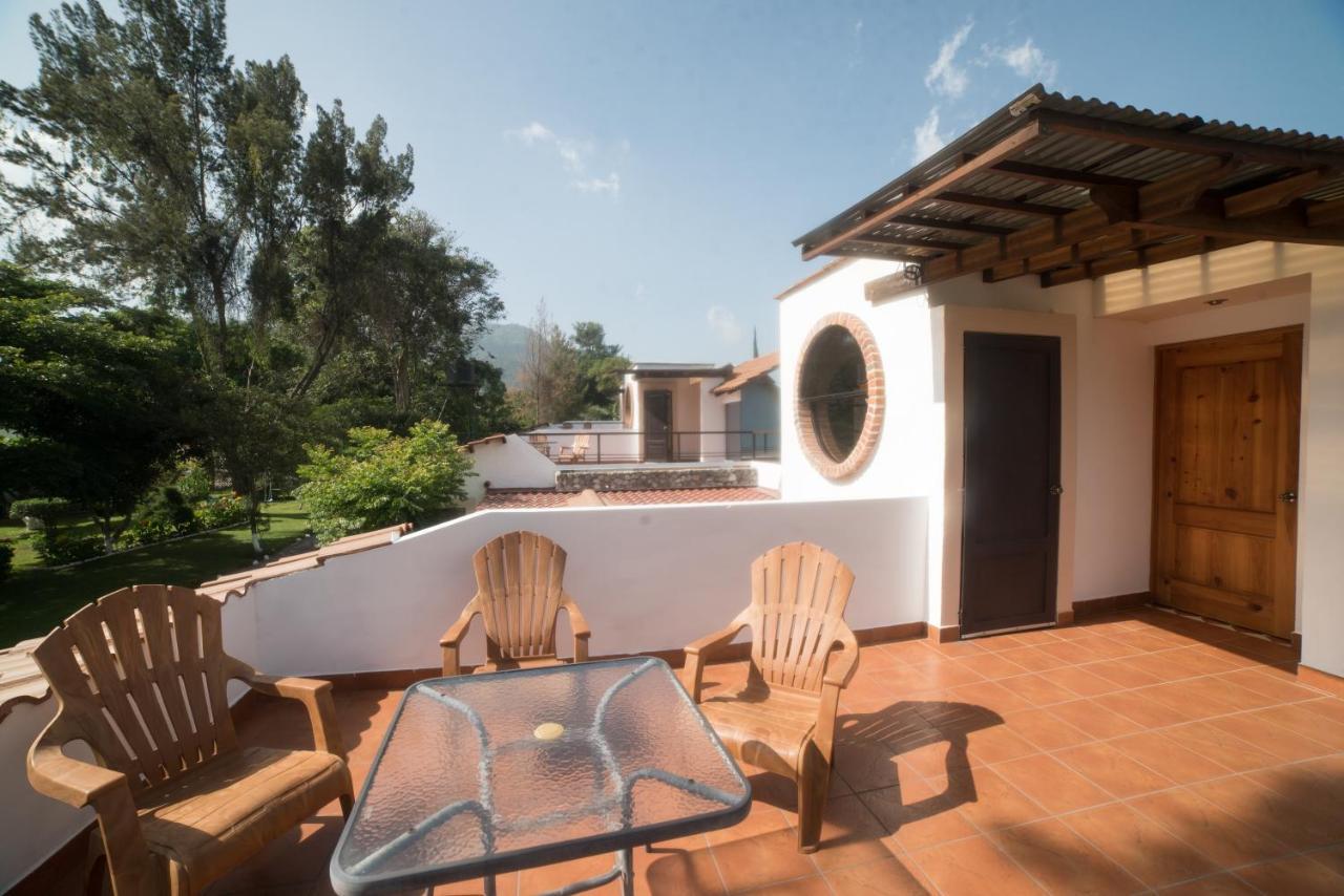 Villas Jucanya Super Higienizadas Panajachel Exterior photo
